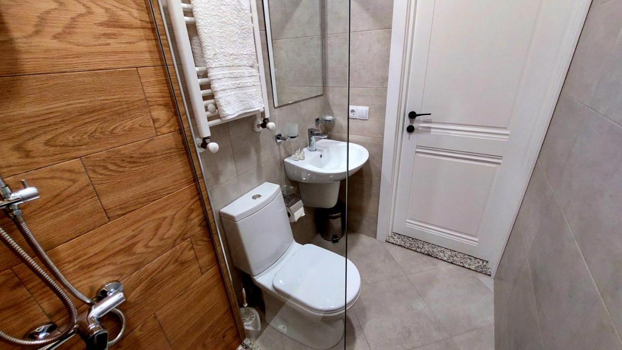 Falcon Boutique Hotel Tbilissi Extérieur photo