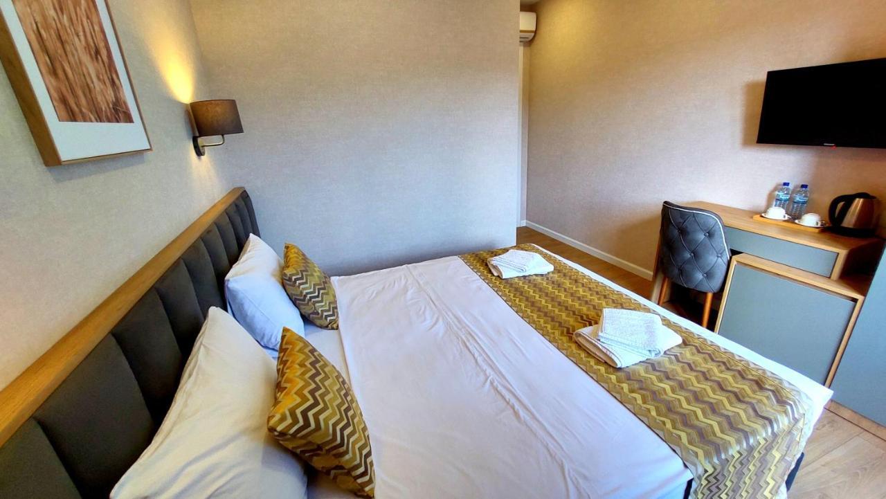 Falcon Boutique Hotel Tbilissi Extérieur photo